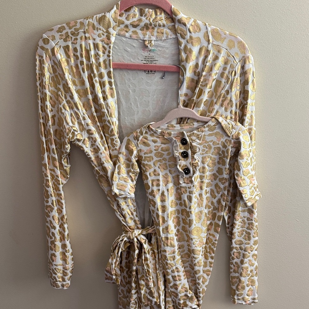 Gold and White Leopard Print Matching Mama/newborn Set